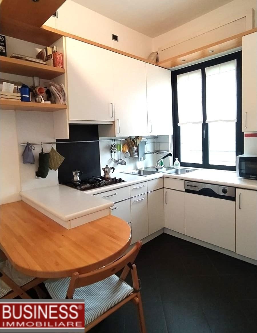 MILANO, MM ABBIATEGRASSO - AMPIO BILOCALE ARREDATO