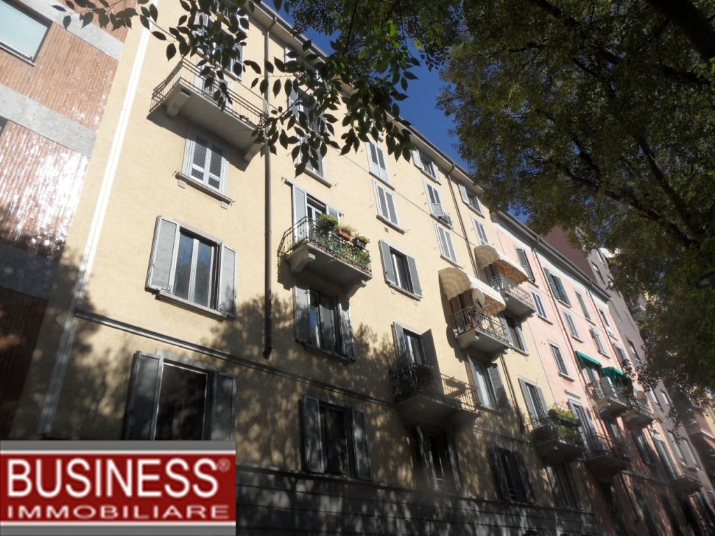 MILANO, DARSENA - BILOCALE ARREDATO