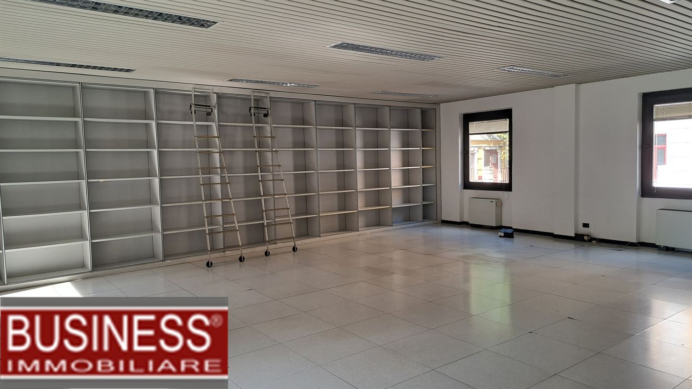 MILANO, LORETO/MM TURRO - UFFICIO/LABORATORIO 200 MQ