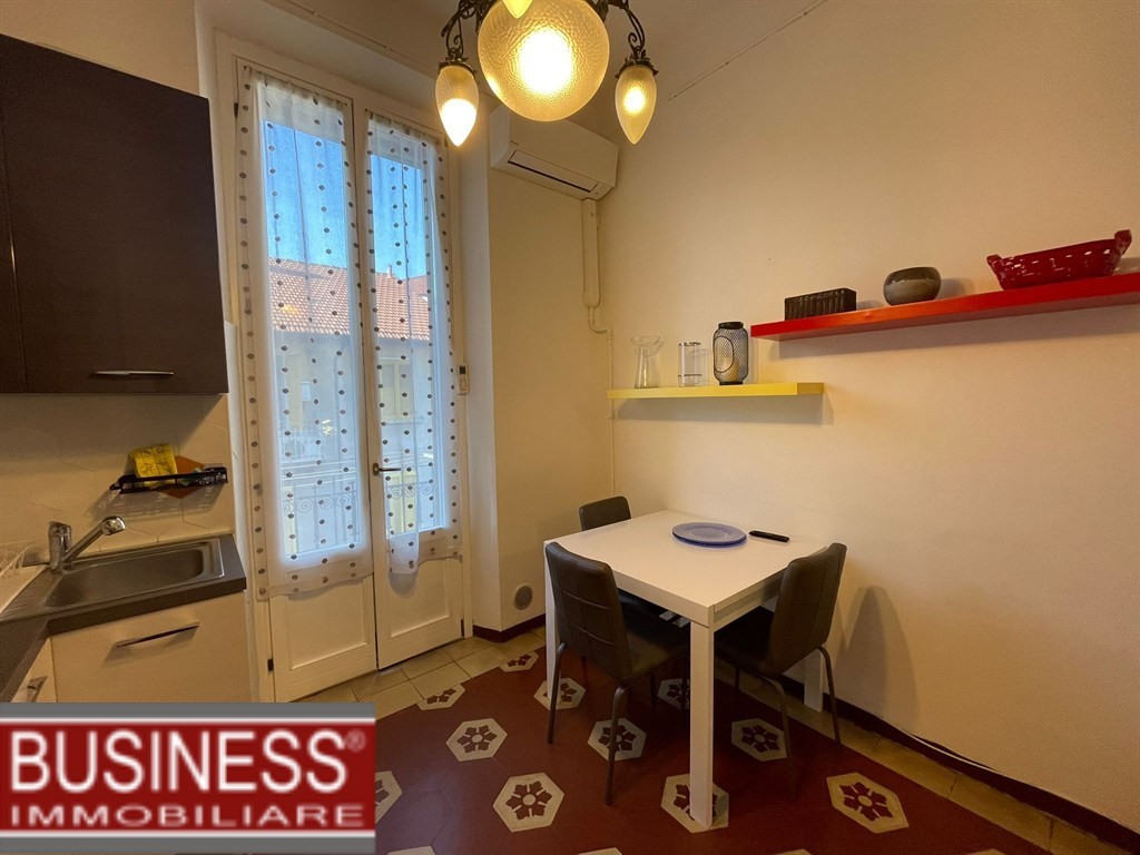 MILANO, MM MACIACHINI - AMPIO BILOCALE ARREDATO